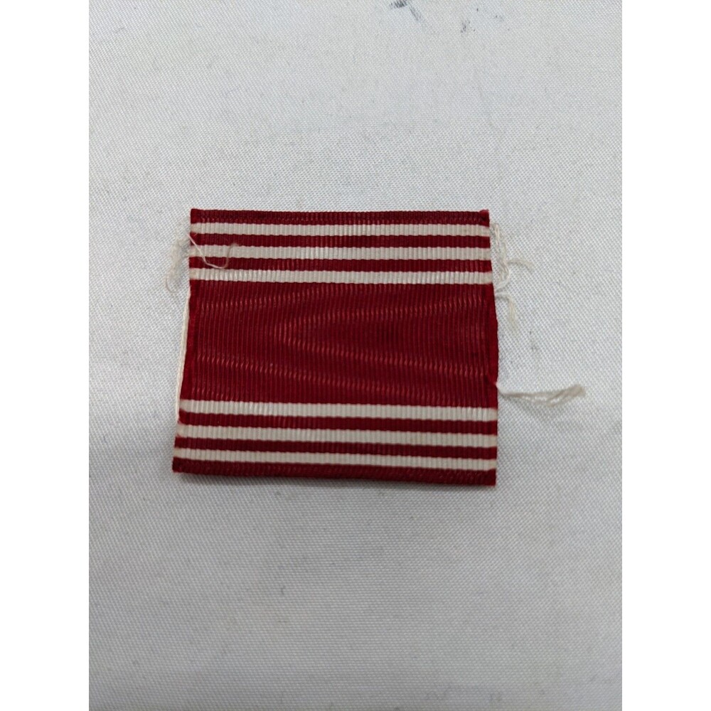 WWII Ribbon 1.5" Red White Stripped Bar
